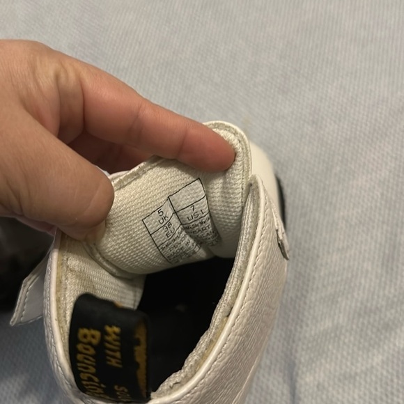 Dr.Martens Devon Heart Leather Platform Boots - Picture 10 of 10